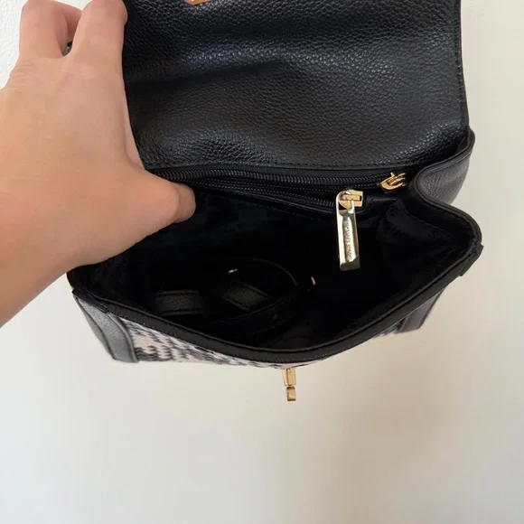 MICHAEL KORS Women's Karson Mini Leather Satchel Optic White Black - Picture 8 of 10